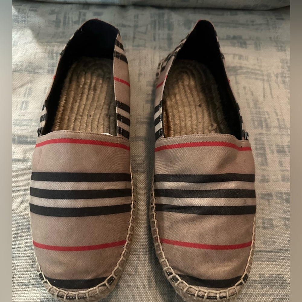 Burberry Beige Striped Espadrilles with Black and Red Accents